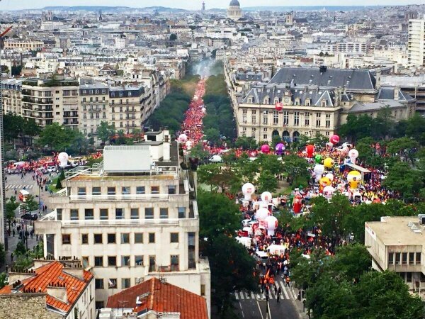 למעלה מ300 אלף מפגינים ברחובות פאריס 14.6.106. צילום : Nuit Debout