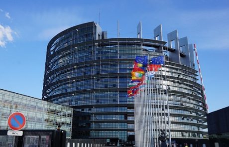 האיחוד האירופי ידון בפברואר בחלוקת שכר בסיסי לכל אזרח
